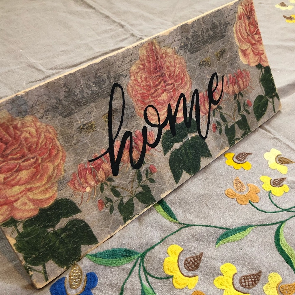 Rustic Shabby Chic "Home" Sign with Floral Design - Picture 3 of 5